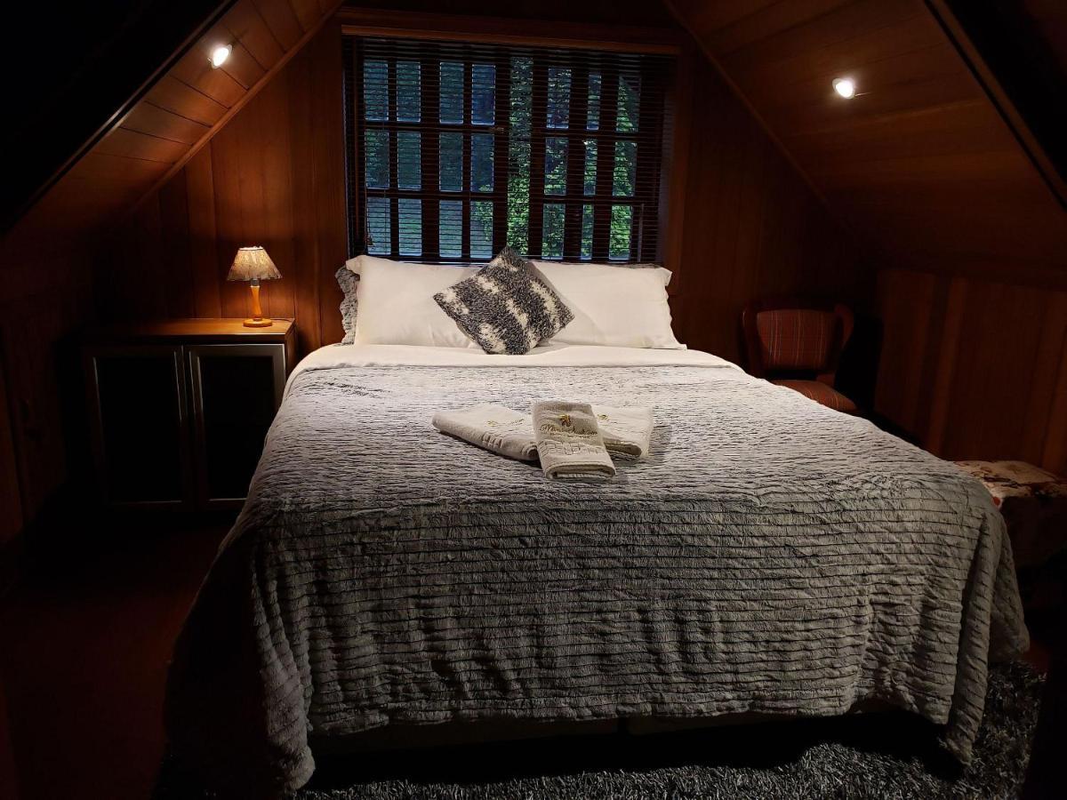 Mansao Austriaca Guesthouse กังโปสดูจอร์เดา ภายนอก รูปภาพ