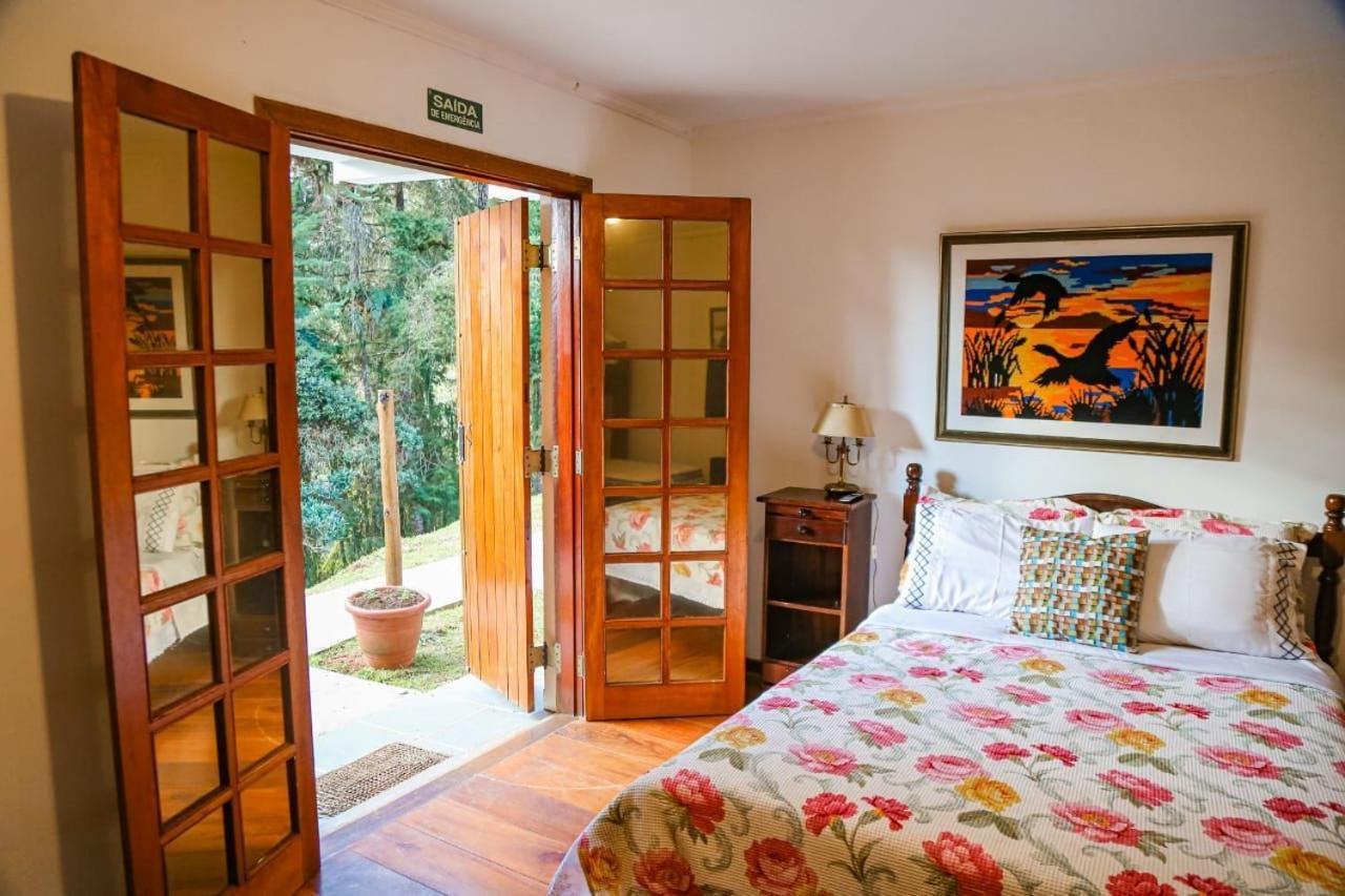 Mansao Austriaca Guesthouse กังโปสดูจอร์เดา ภายนอก รูปภาพ