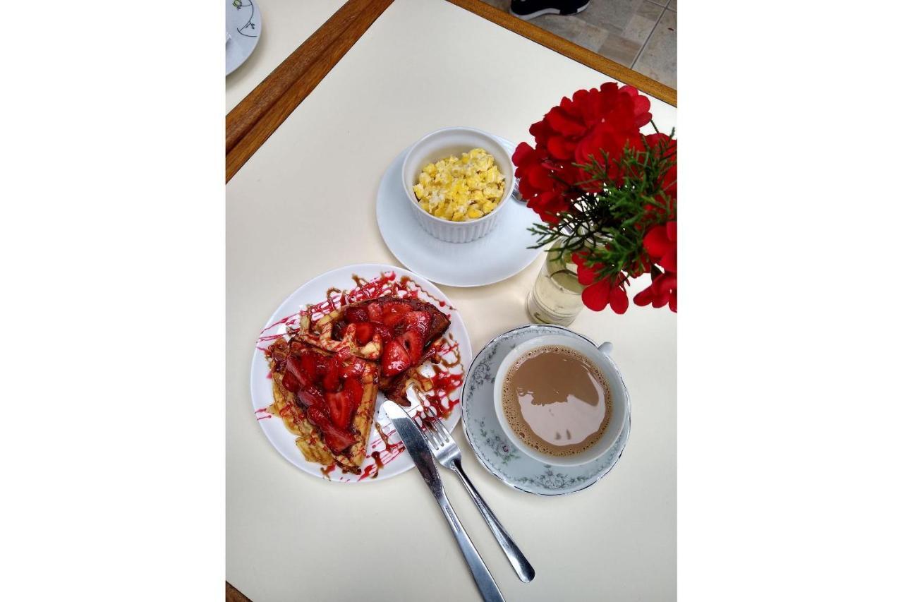 Mansao Austriaca Guesthouse กังโปสดูจอร์เดา ภายนอก รูปภาพ